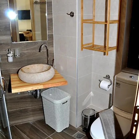 Alkioni's Nest شقة *