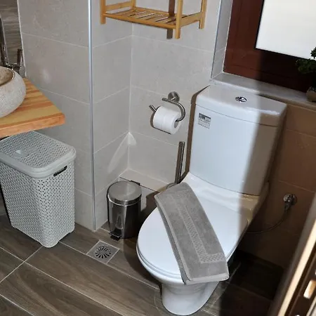 Alkioni's Nest شقة *