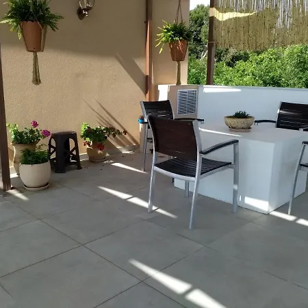 Alkioni's Nest شقة *