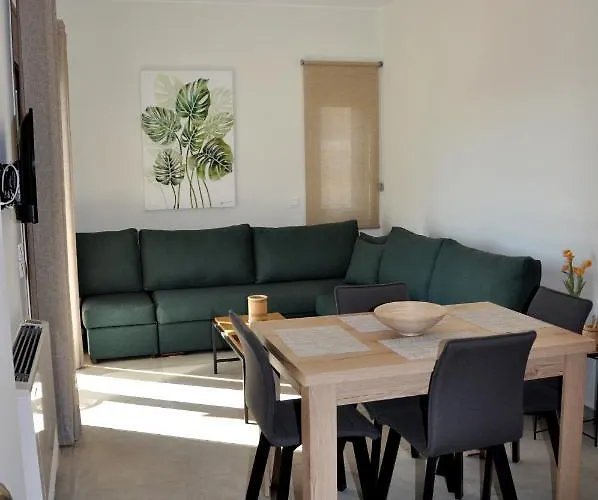 דירה Alkioni's Nest