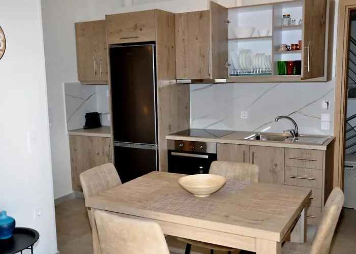 Alkioni's Nest דירה