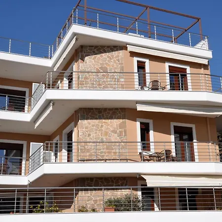 Alkioni's Nest * Αρκούδι