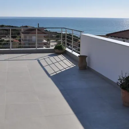 Alkioni's Nest * Arkoudi