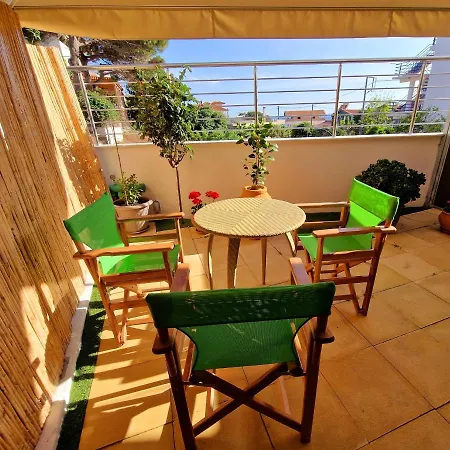 Alkioni's Nest Appartement