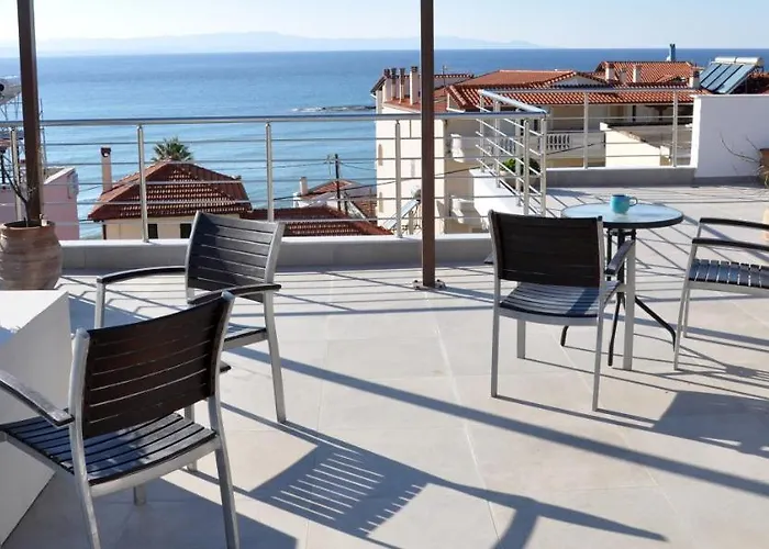 Alkioni's Nest Apartment