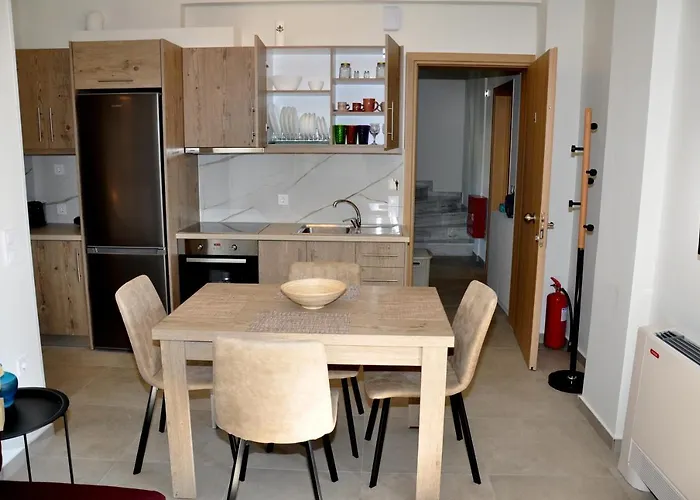 Alkioni's Nest Apartment