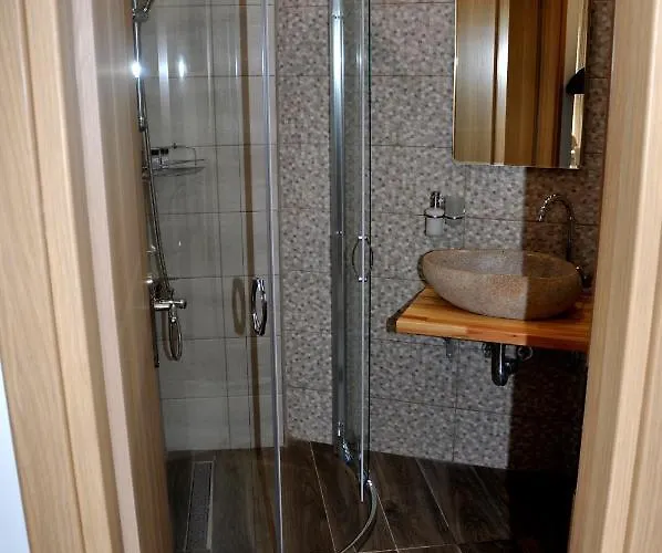 Alkioni's Nest Apartment