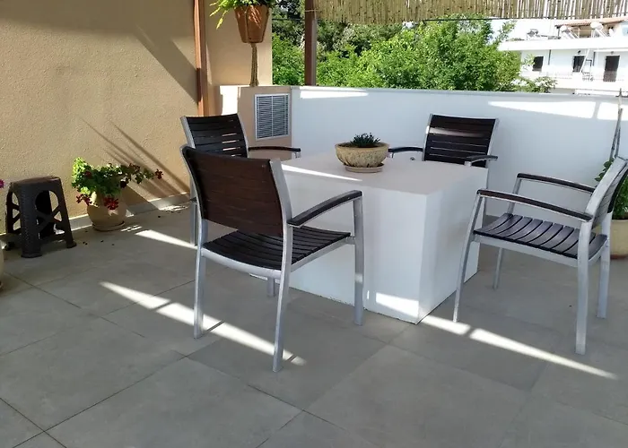 Alkioni's Nest Arkoudi